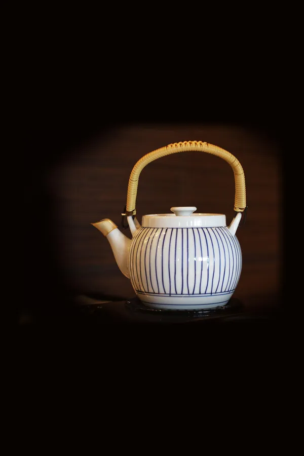 Lacivert Çizgili Seramik Demlik