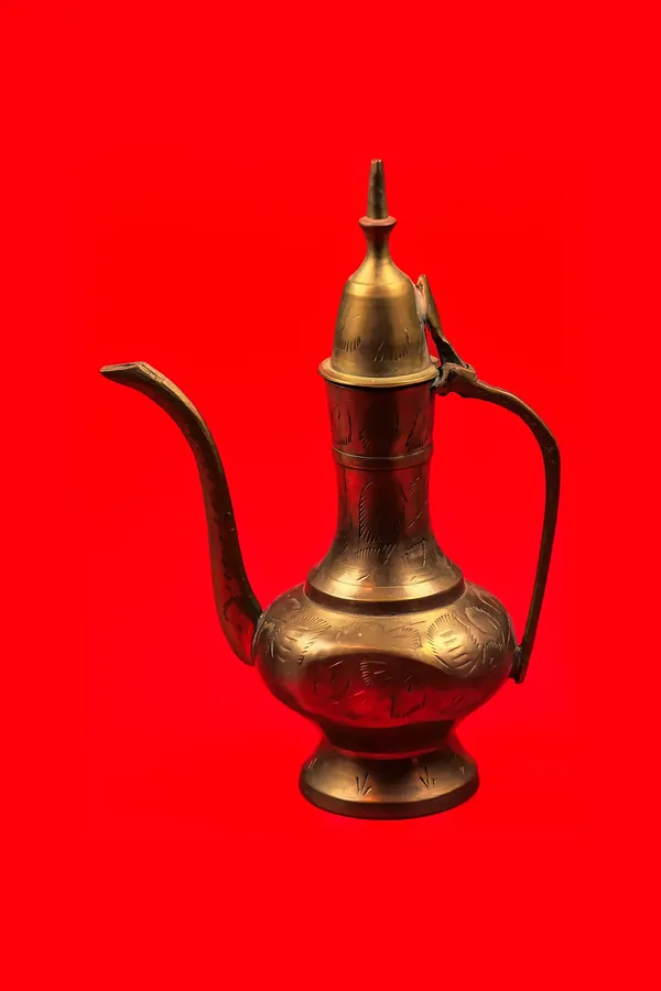 Pirinç Oymalı Dekoratif İbrik